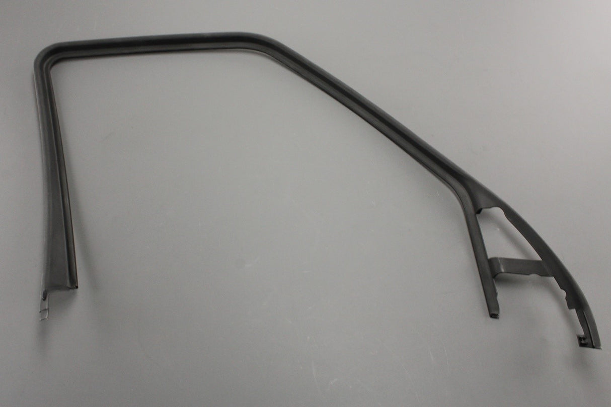 Land Rover Discovery 10-16 door window frame trim (front left) LR019150