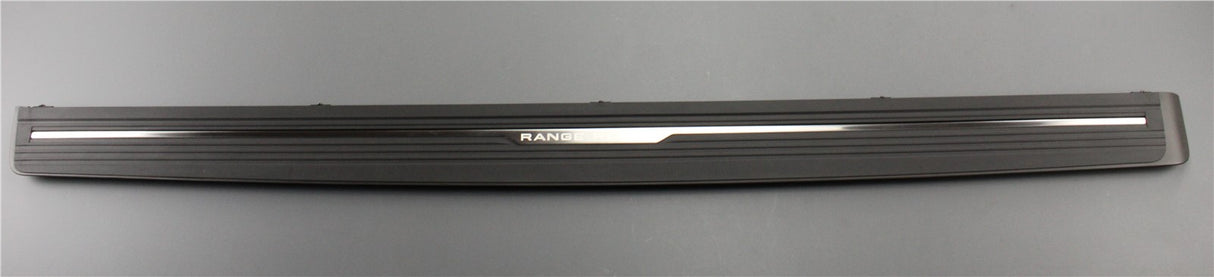 Range Rover 2013-2022 SWB deployable side step (right) VPLGP0366