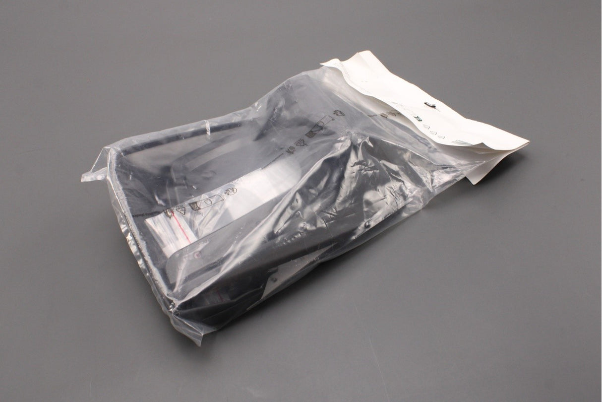 Skoda Superb Estate 2024-on mud flaps (rear) 3P0075101