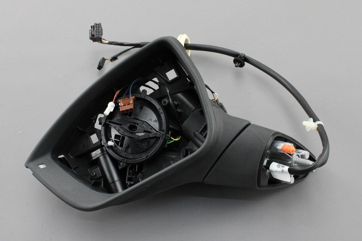 SEAT Ateca 2016-On wing mirror housing (left) RHD 577857507AA 9B9