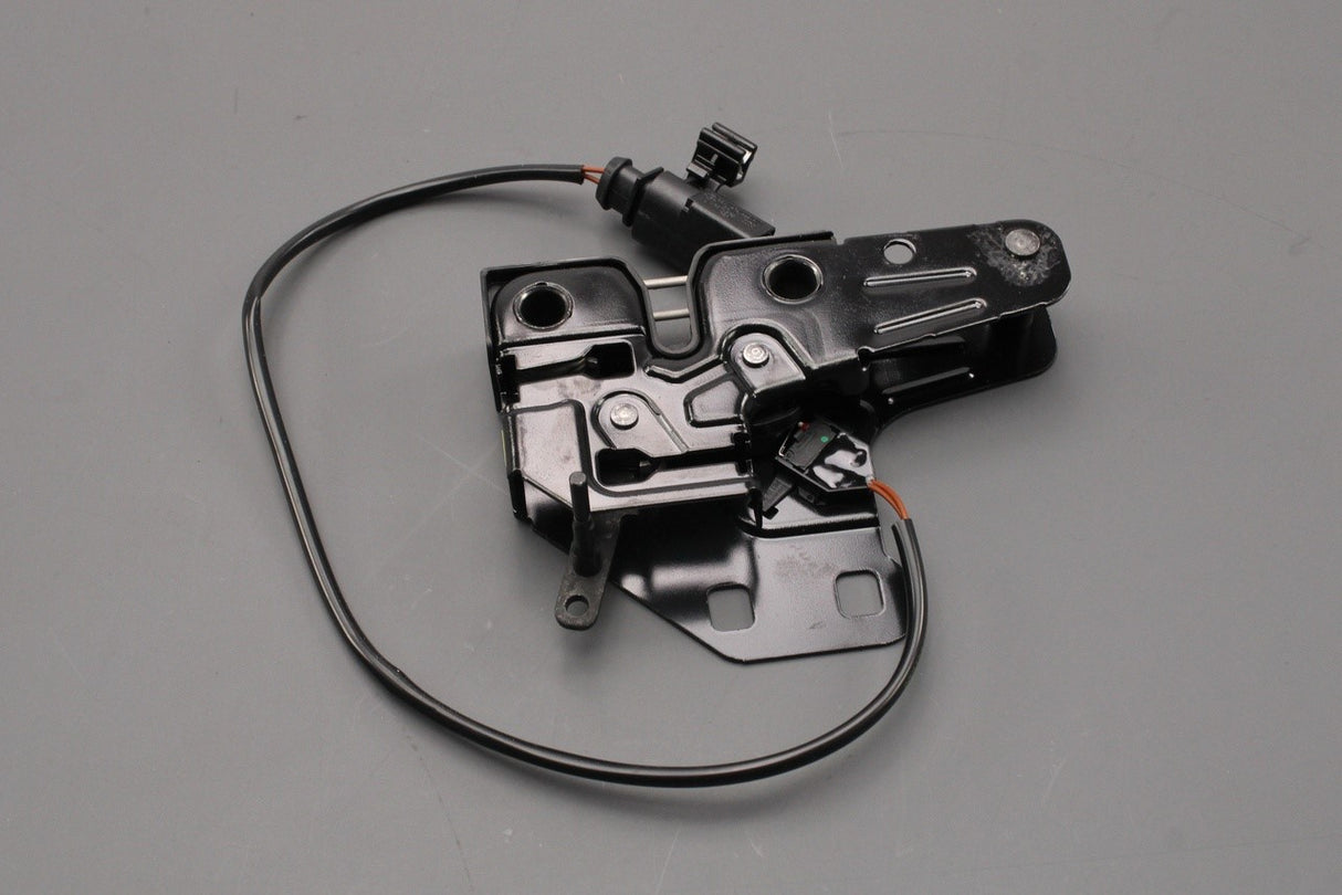 Audi R8 2016-2024 bonnet latch lock (front) 420823509C