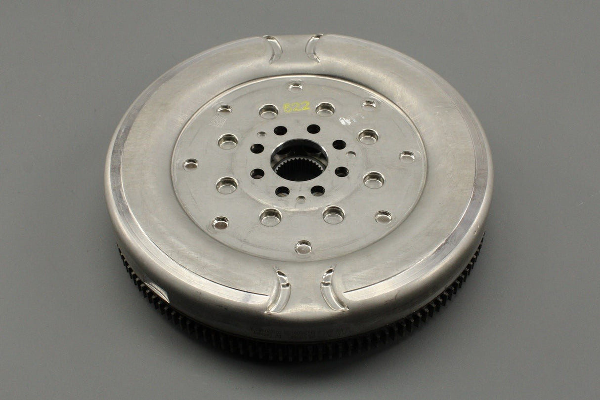 VW Tiguan Audi Q3 Skoda SEAT 16-on flywheel (2.0 TDI automatic) 04L105266H