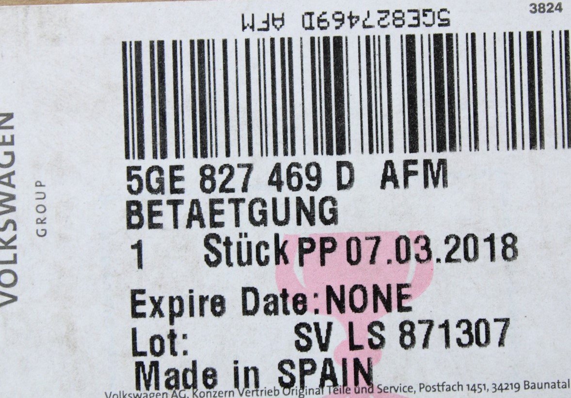 VW Golf GTE MK7 2013-16 e-Golf rear boot lid badge handle 5GE827469D AFM