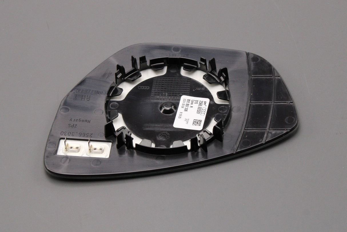 Audi A5 A6 Q3 2025-on heated wing mirror glass (right) 85E857536