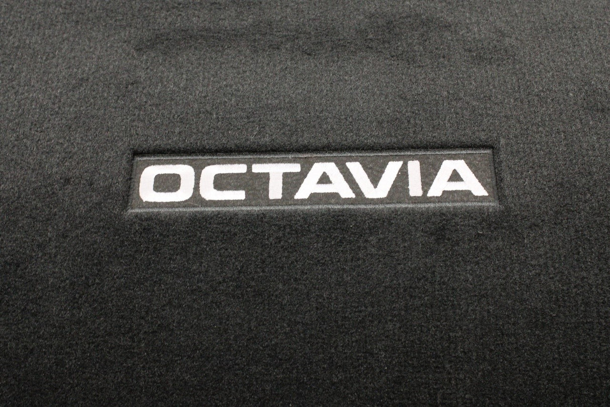 Skoda Octavia Saloon 5E 2014-2017 textile boot liner 5E5061163