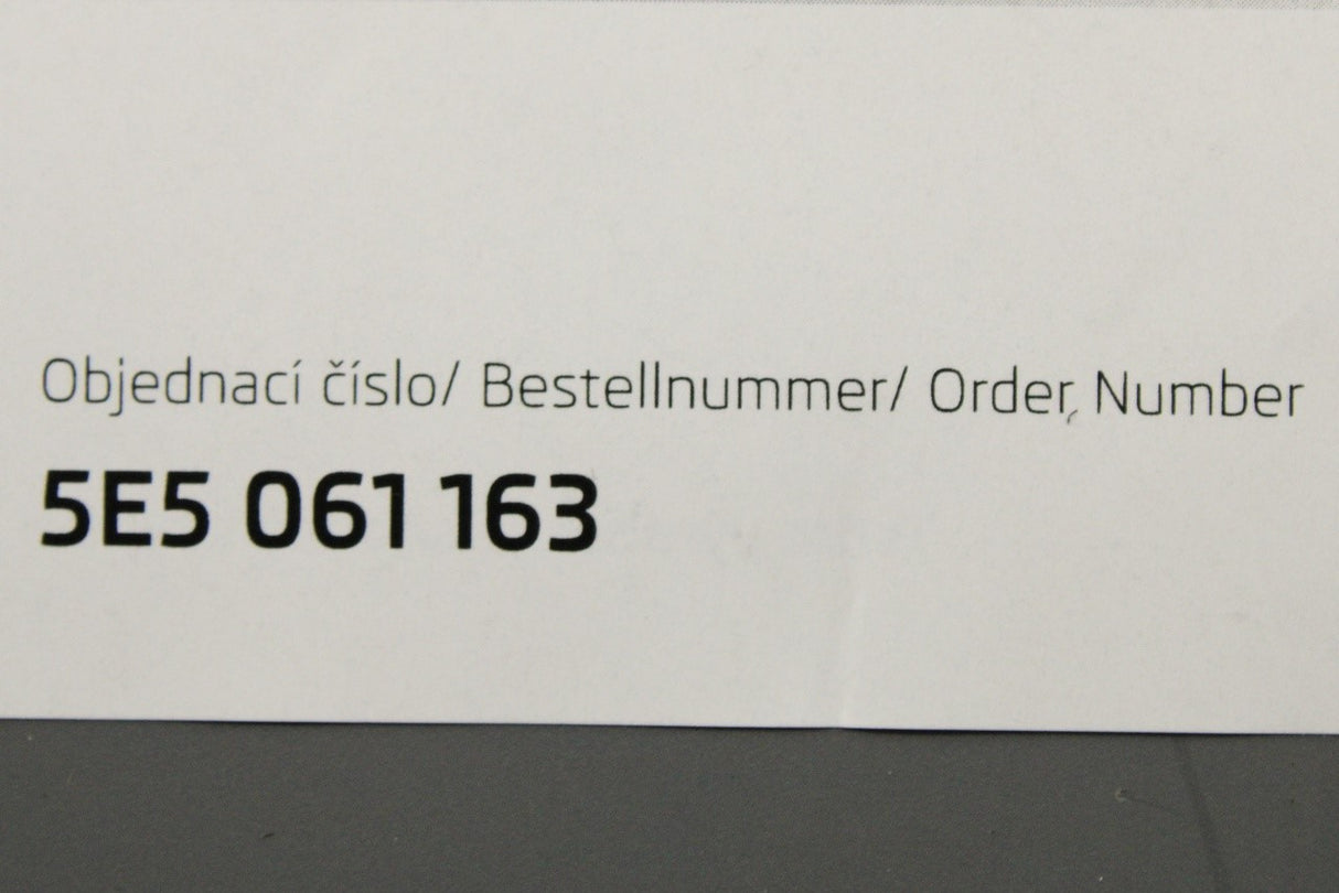 Skoda Octavia Saloon 5E 2014-2017 textile boot liner 5E5061163