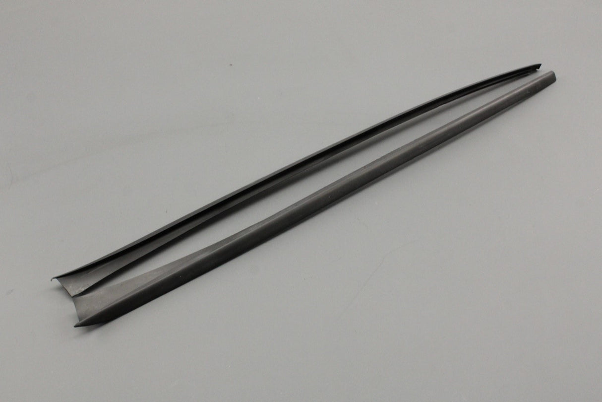 VW Golf MK7 MK7.5 windscreen seal trim (right & left) 5G0854328/7B 5AP