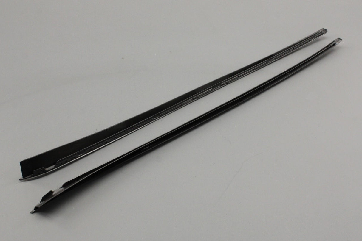 VW Golf MK7 MK7.5 windscreen seal trim (right & left) 5G0854328/7B 5AP