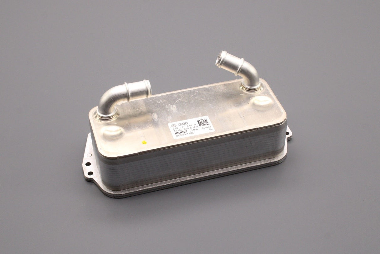 Audi RS6 2013-2018 RS7 2014-2018 4.0 TFSI engine oil cooler 079117015N