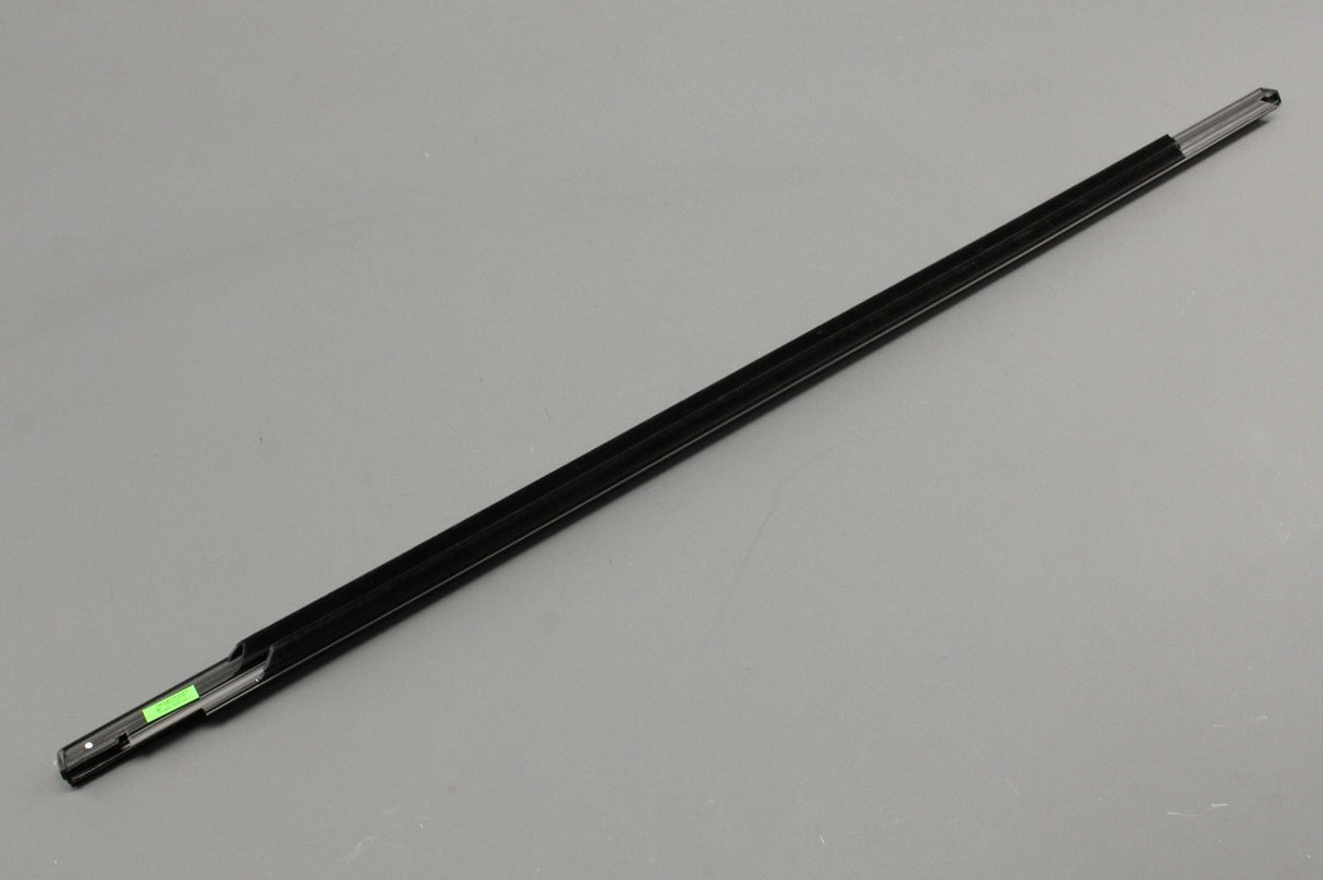 Skoda Karoq SEAT outer window aperture seal (rear right) 575839476H 041