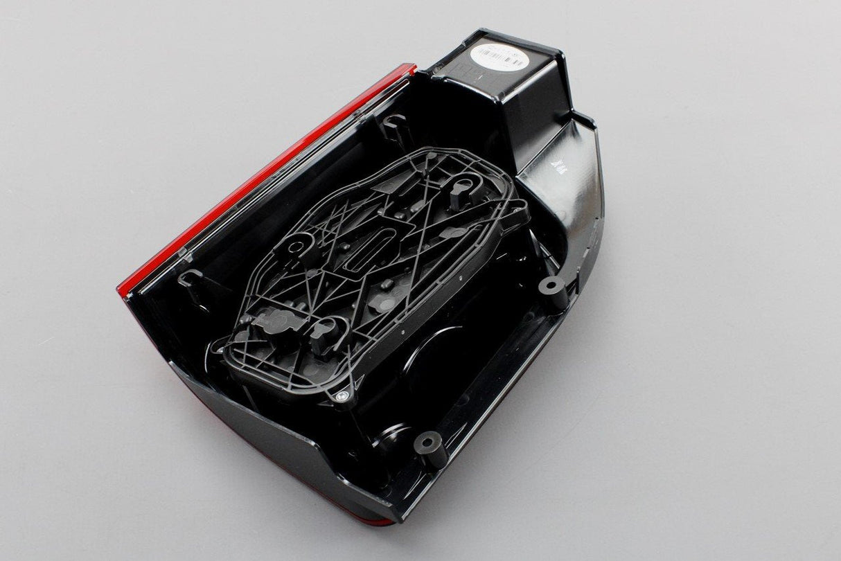 VW Transporter T6 wing door rear tail light unit (right) 7E0945096T