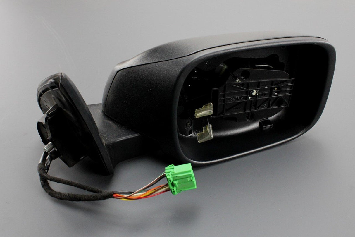 Volvo XC90 wing mirror housing (right) 30634649