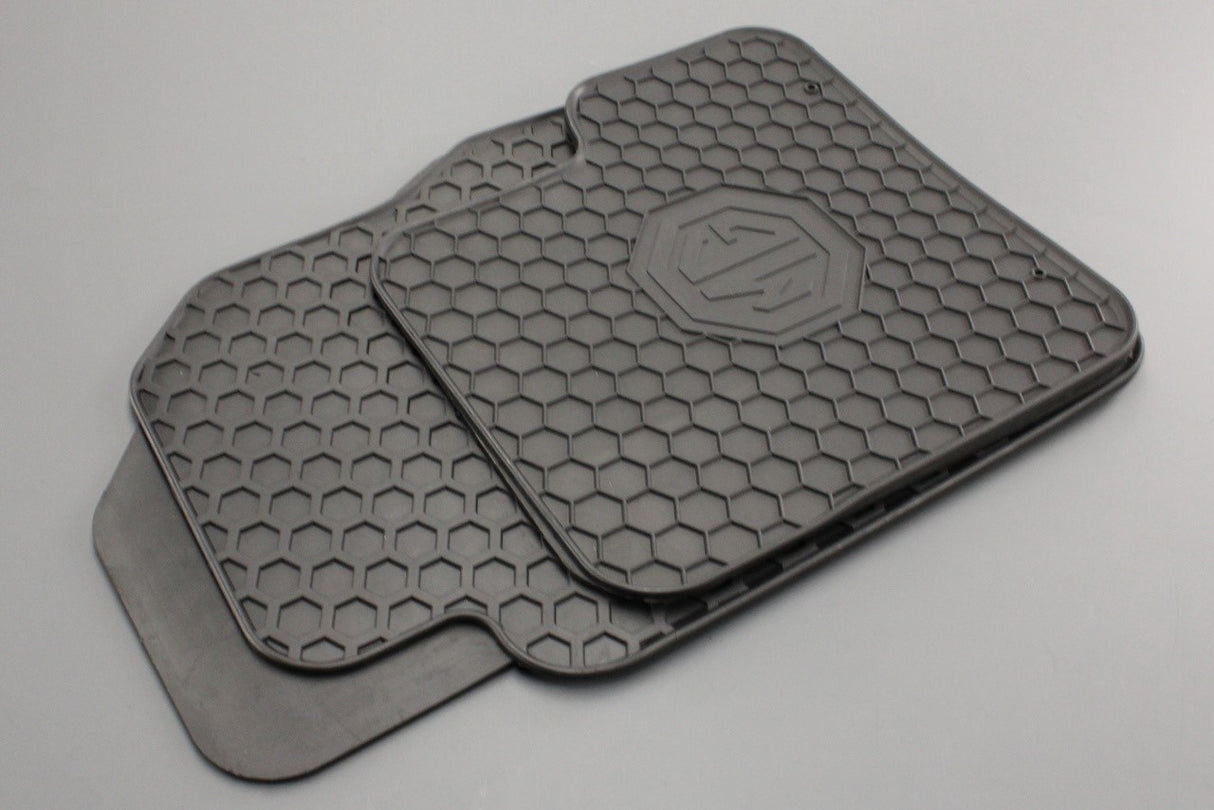 MG MG3 2013-on rubber floor mat set front & rear (RHD) 10288181