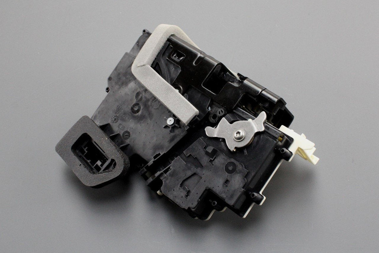 VW ID.4 ID.5 2021-on RHD door lock (front right) 4K2837016M