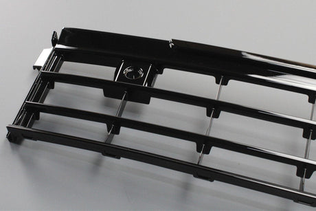 VW Golf MK8 2020-on R-Line front lower bumper grille (centre) 5H0853677D