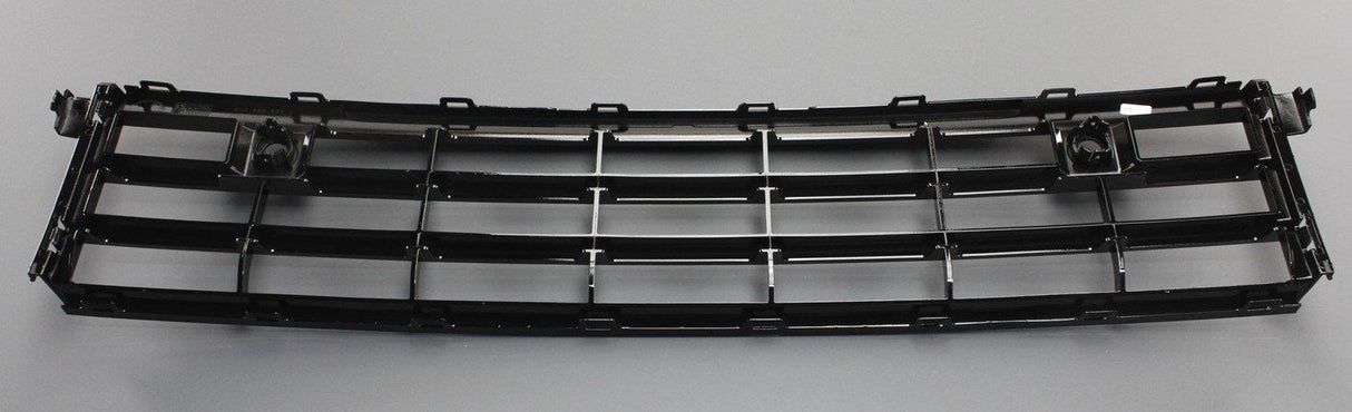 VW Golf MK8 2020-on R-Line front lower bumper grille (centre) 5H0853677D