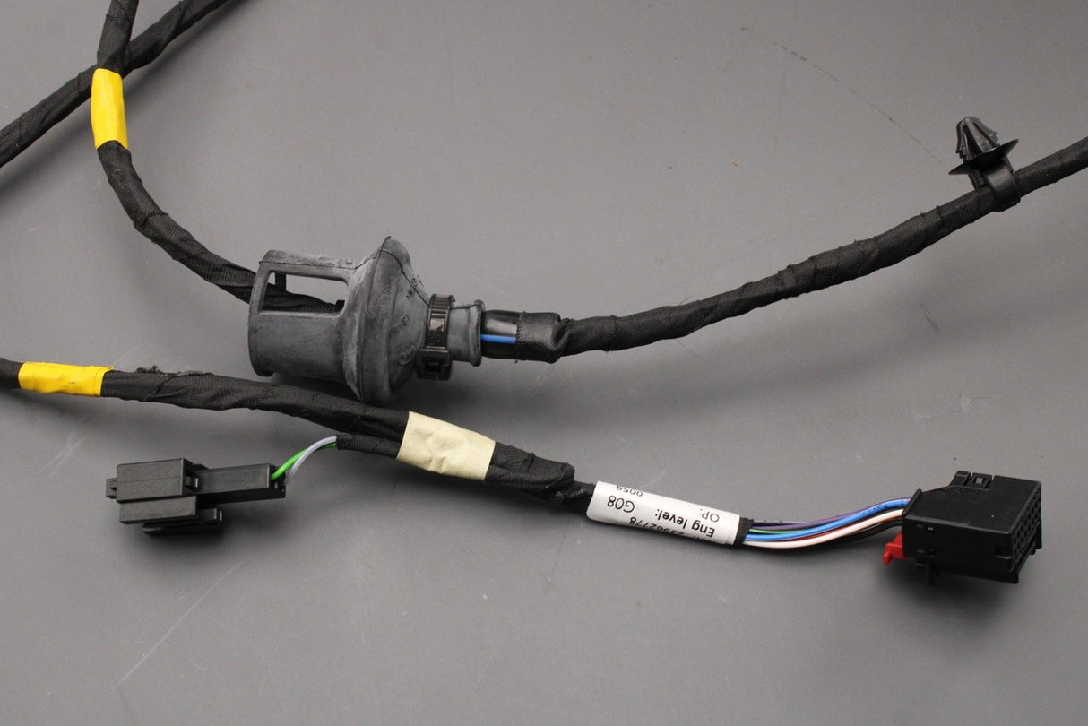 Audi A3 S3 RS3 8Y 2020-on wing mirror housing (right) 8Y2857410A 9B9