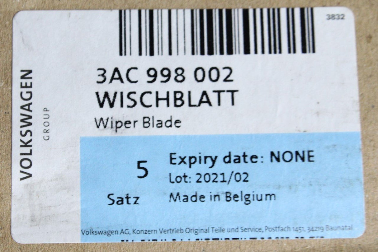 VW Passat B7 2011-2015 front aero wiper blade set (RHD) 3AC998002