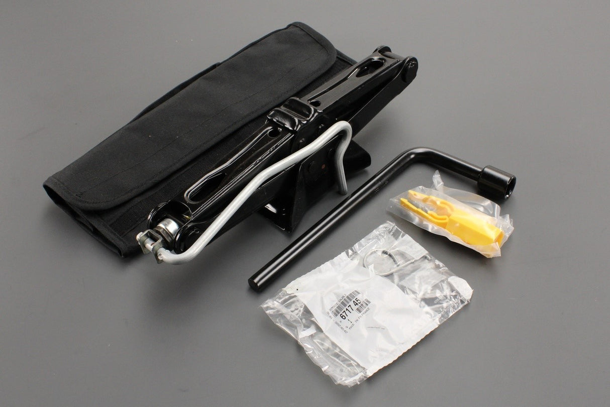 Vauxhall Corsa 2020-on spare wheel tool kit (diesel) 9842759480