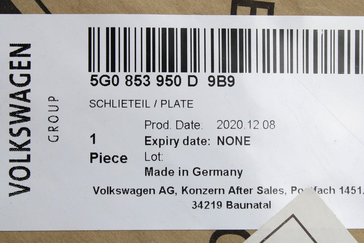 VW Golf MK7 R 2013-17 lower front grille housing (right) 5G0853950D 9B9