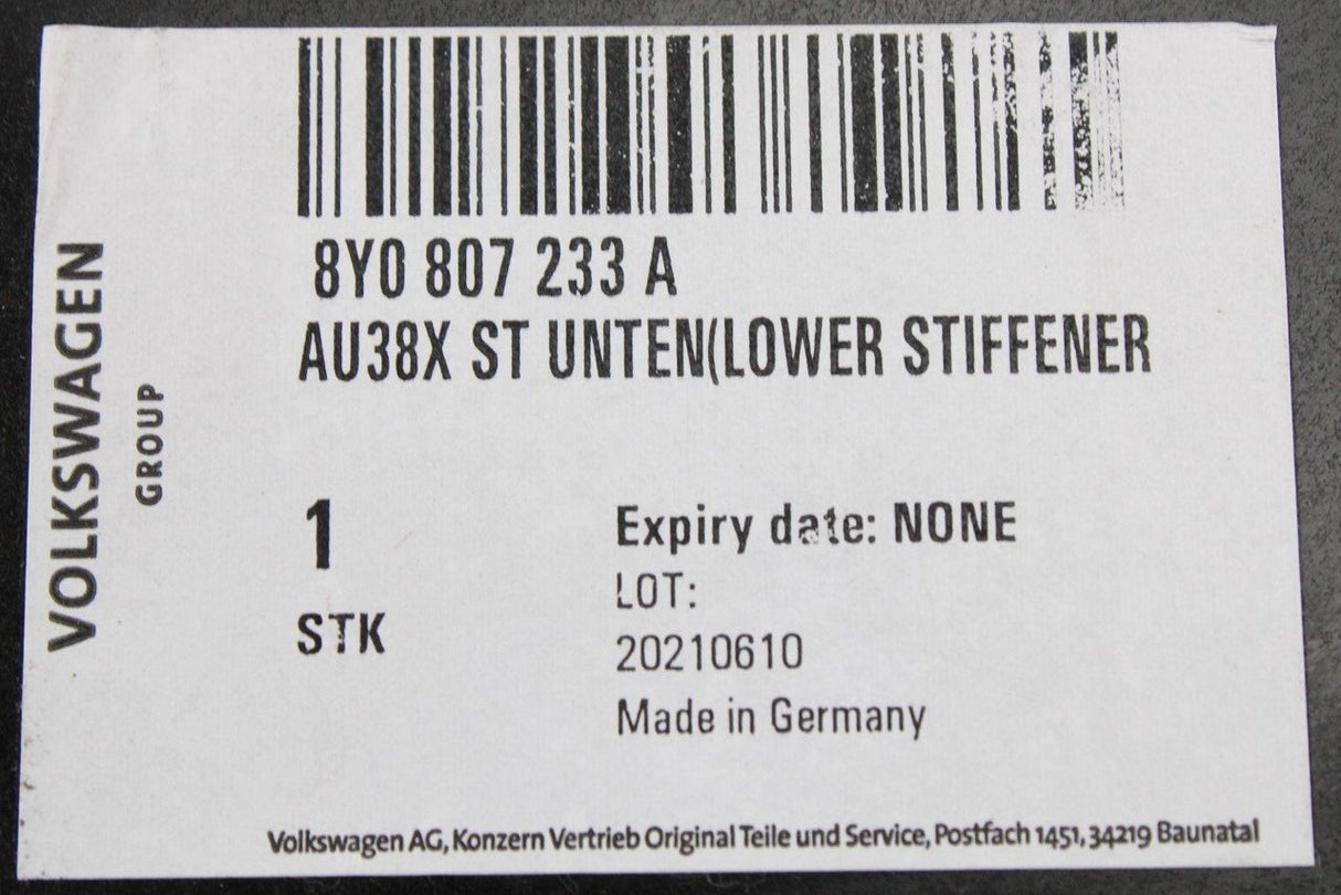 Audi A3 8Y 20-on front bumper splitter lower closing element 8Y0807233A