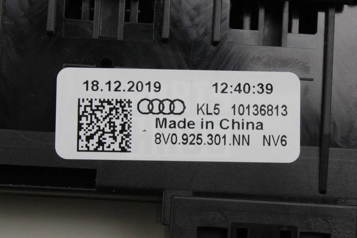Audi A3 S3 RS3 17-21 centre dashboard switch panel 8V0925301NN NV6