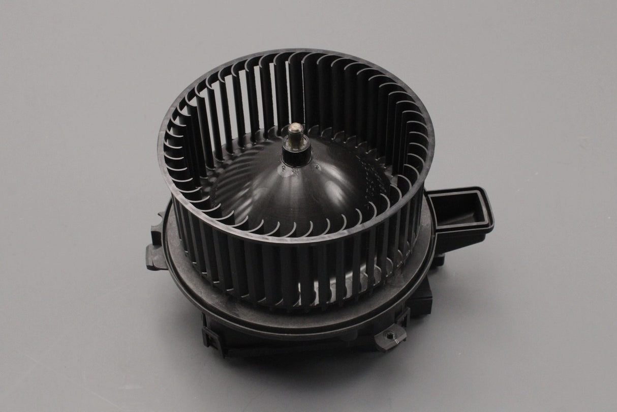 VW Touareg Audi A6 Q8 RS7 16-on heater blower fan motor (RHD) 4M2820021A