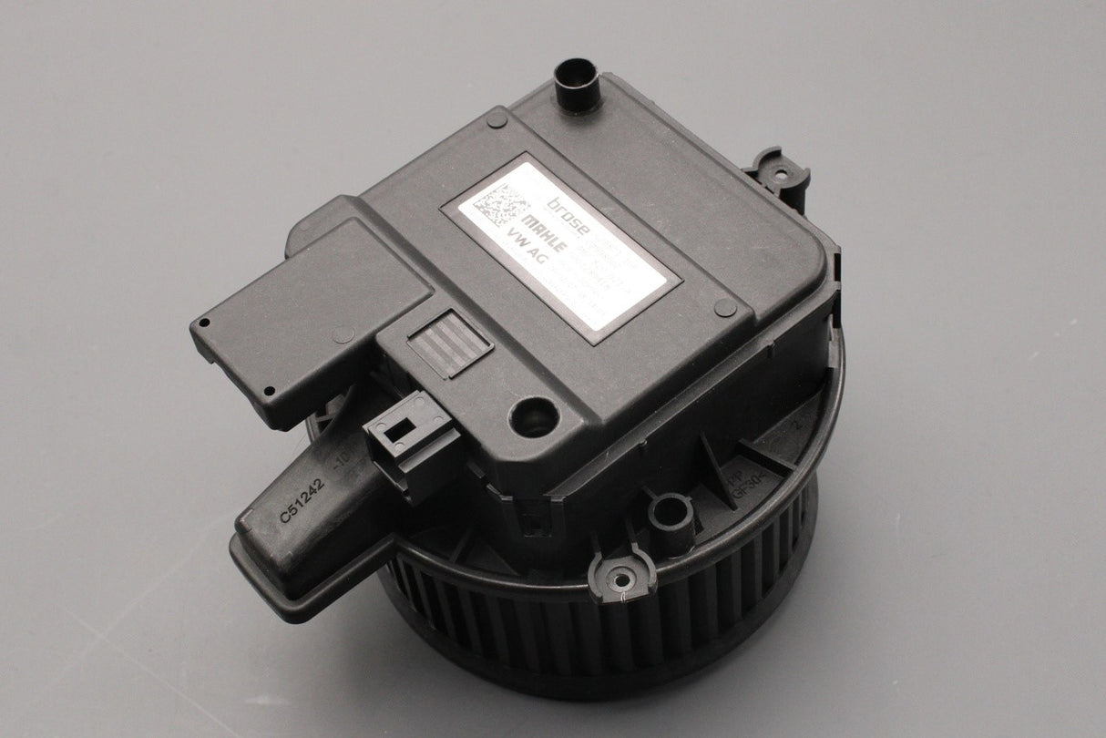 VW Touareg Audi A6 Q8 RS7 16-on heater blower fan motor (RHD) 4M2820021A