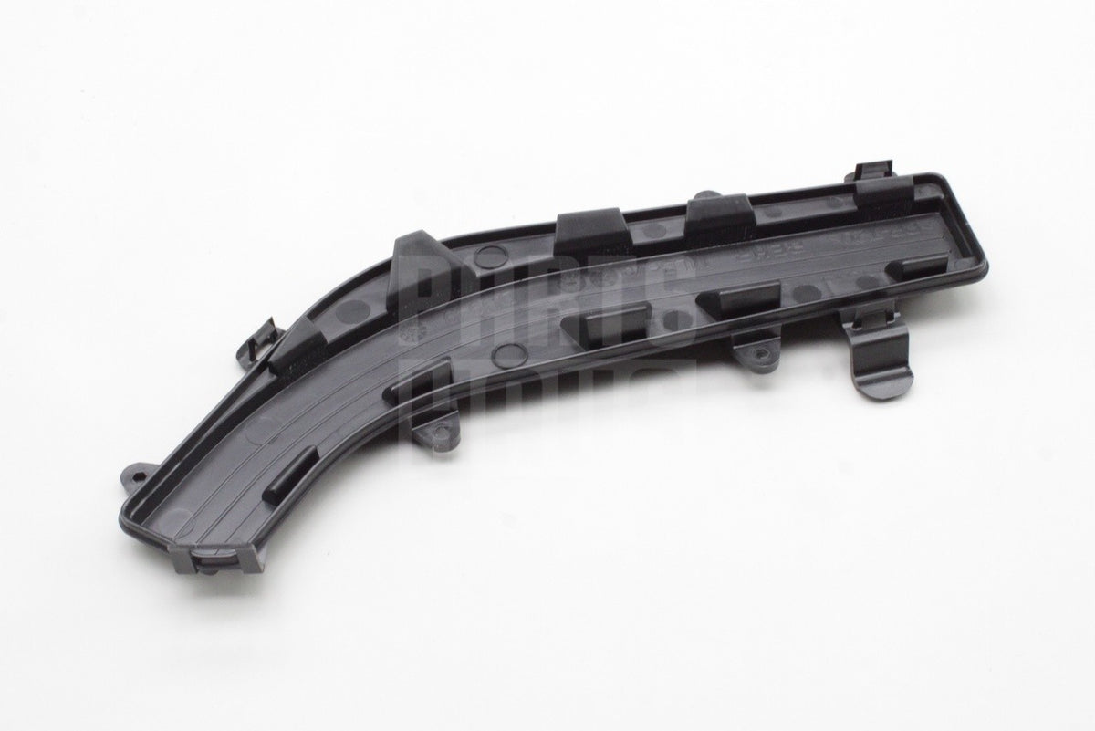 Audi A6 S6 A5 S5 RS5 Q5 Q7 Q8 VW Touareg pollen filter cover 4M2819422