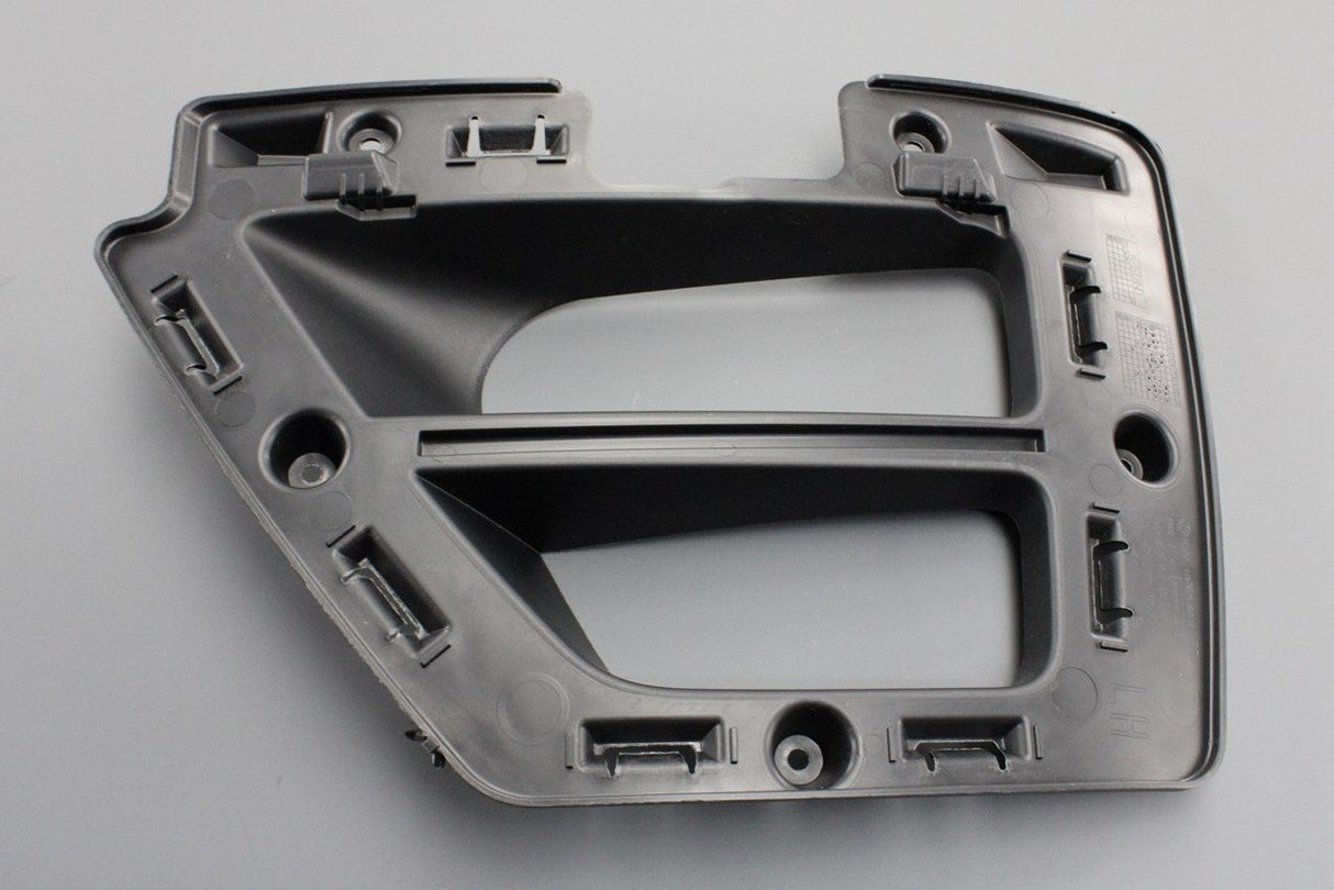 VW Golf MK7 R 2013-17 lower front grille housing (left) 5G0853949D 9B9