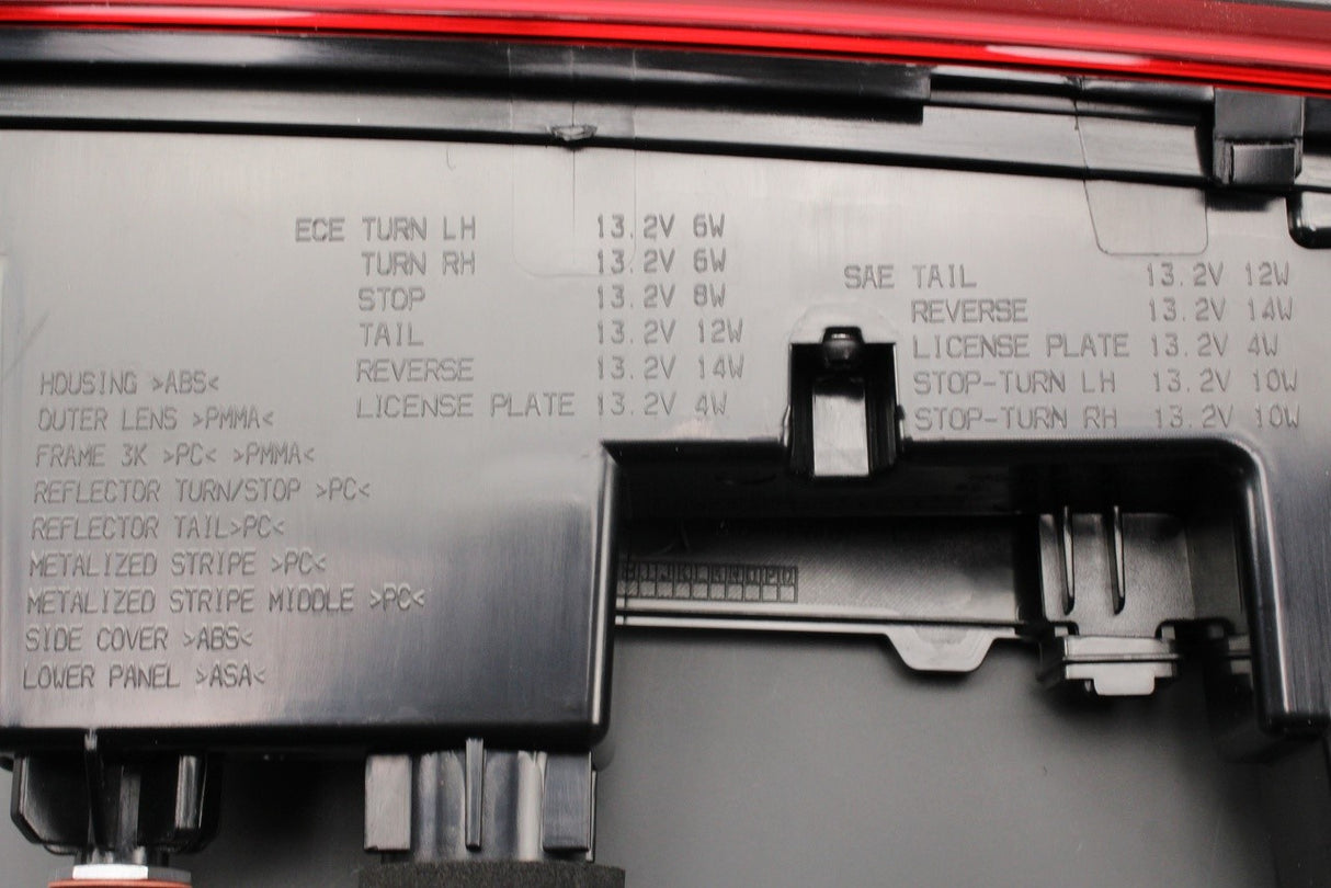 Audi e-tron 2019-on LED centre rear tail light 4KE945095D