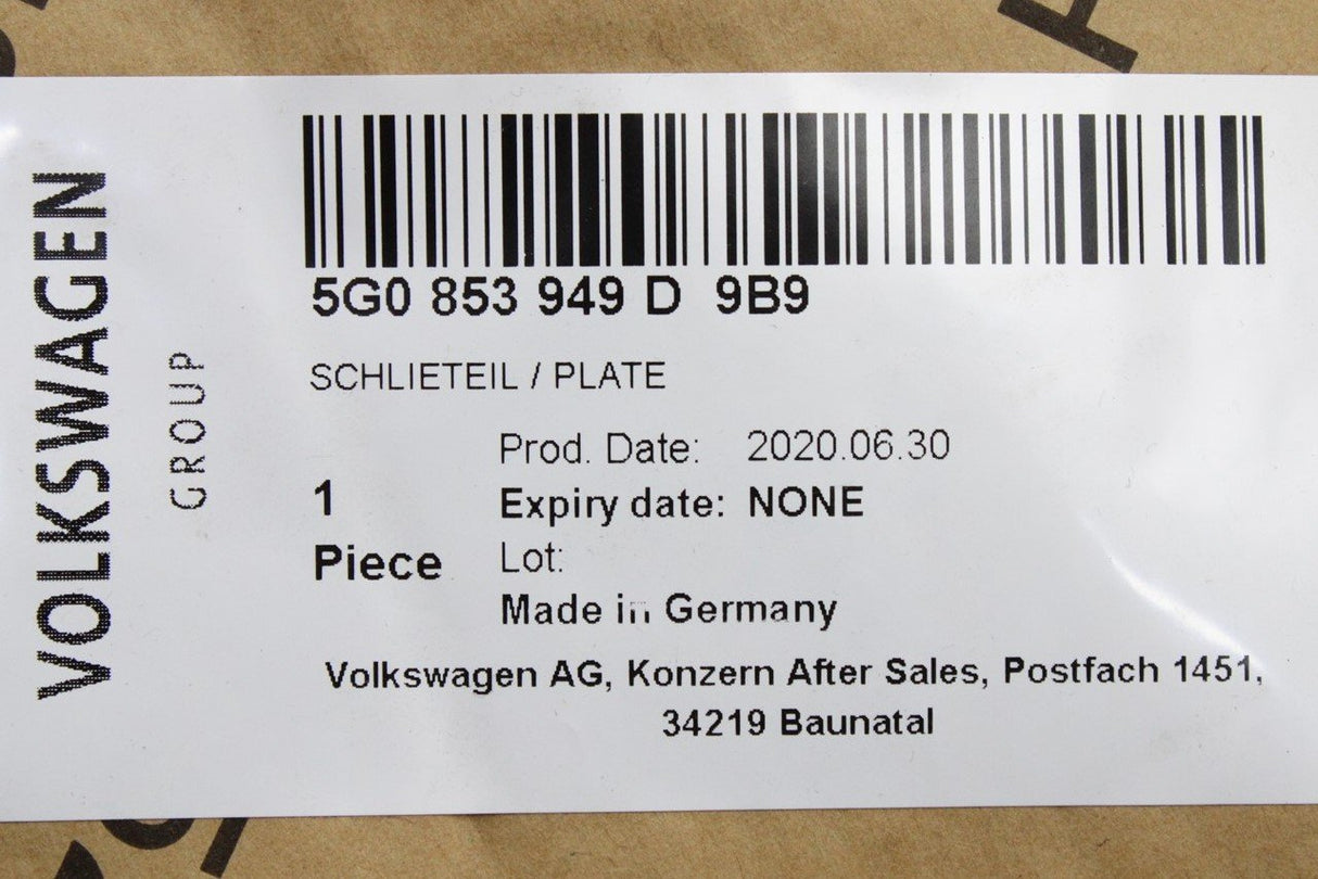 VW Golf MK7 R 2013-17 lower front grille housing (left) 5G0853949D 9B9