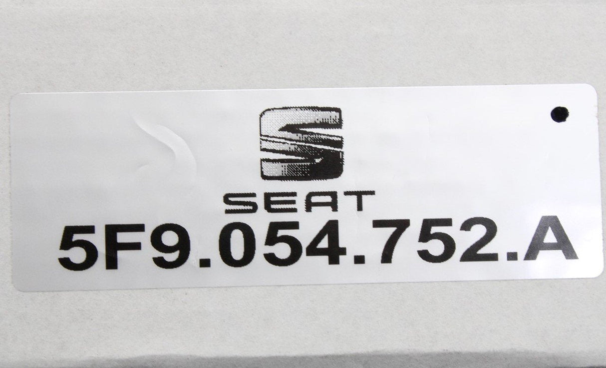 SEAT front bumper parking sensor kit (x4 sensors) (front) 5F9054752A