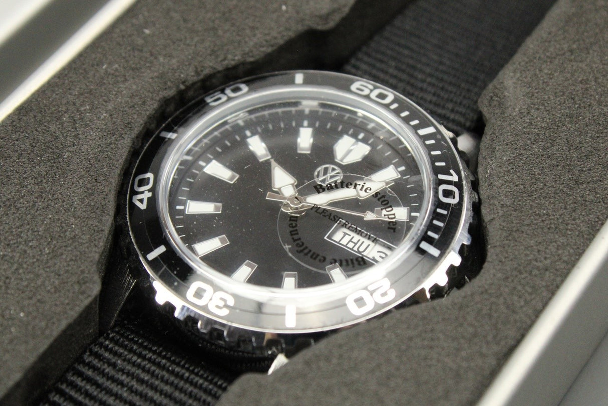 Volkswagen ladies watch (black) 000050801N