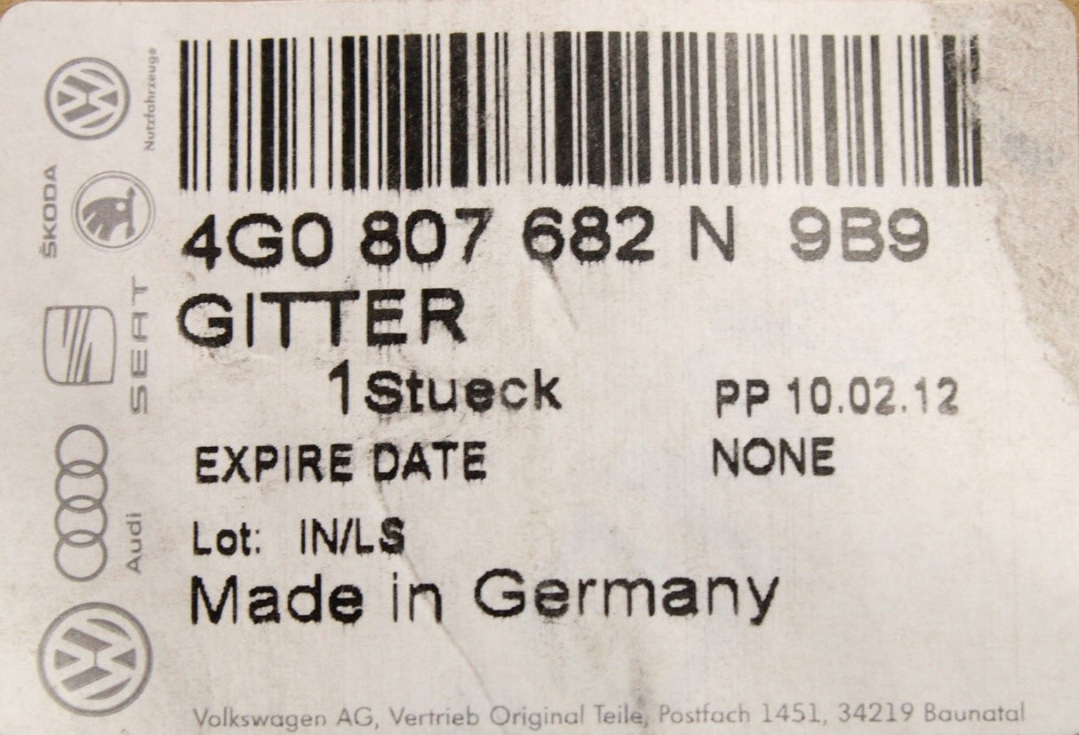 Audi A6 Allroad 13-18 front bumper lower grille (right) 4G0807682N 9B9