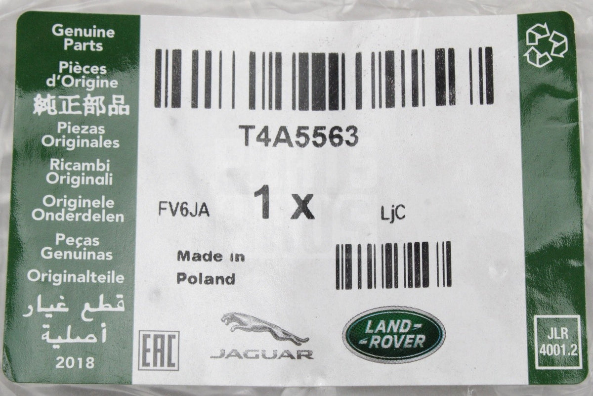 Jaguar F-Pace 2016-on RHD rubber floor mats set T4A5563