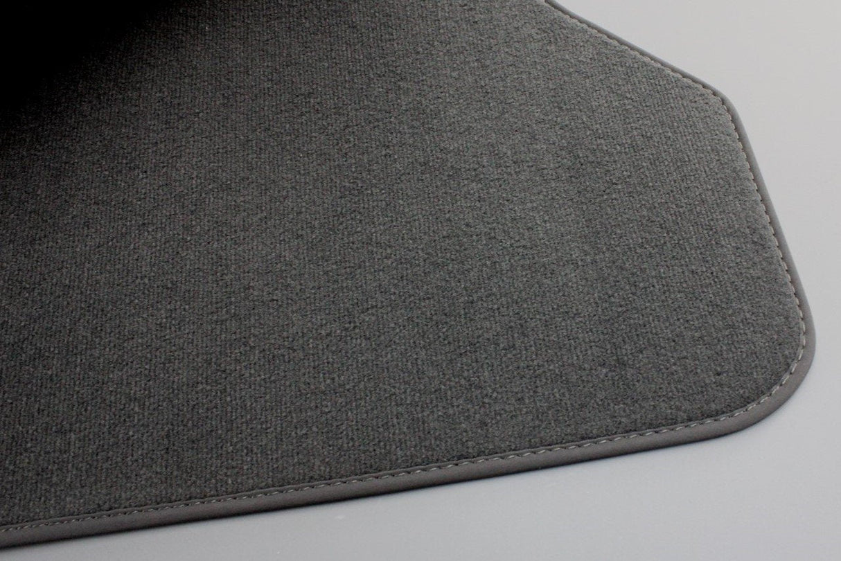 Audi A4 A5 S4 RS4 2016-on rear floor mats set (rear) 8W0864450E QA5