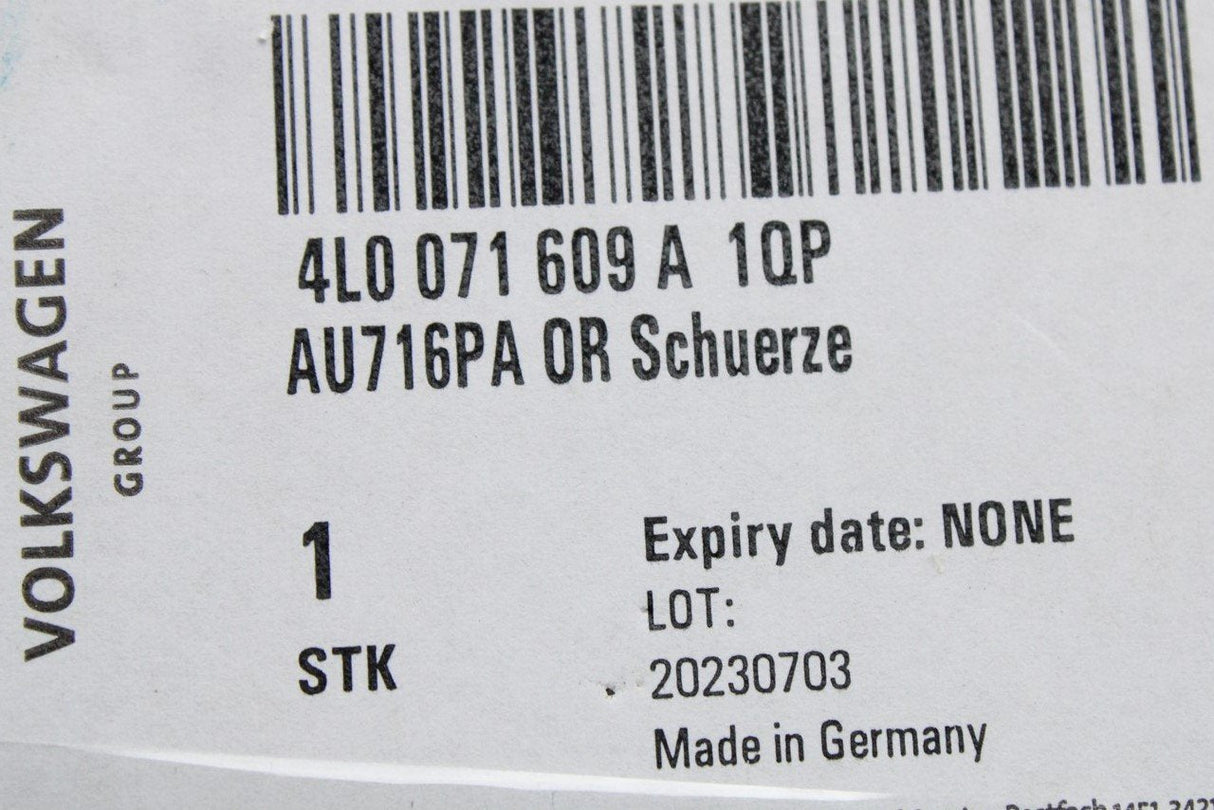 Audi Q7 2010-2015 front skirt with underride guard 4L0071609A 1QP