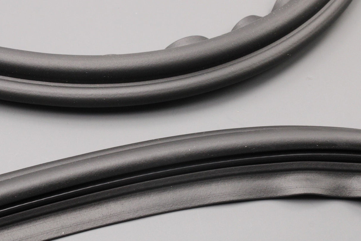 Audi Q5 2017-2025 boot lid tailgate seal 80A827705E