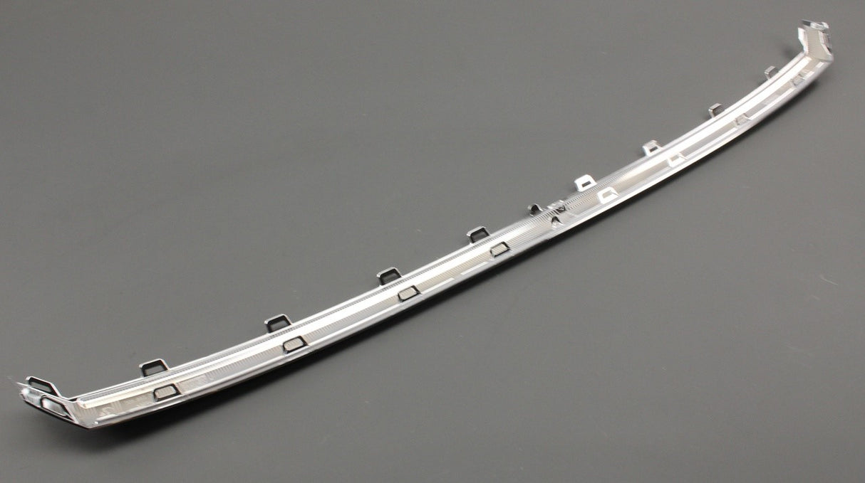 VW Crafter 2017-on front upper grille trim (Chrome) 7C0853767 2ZZ