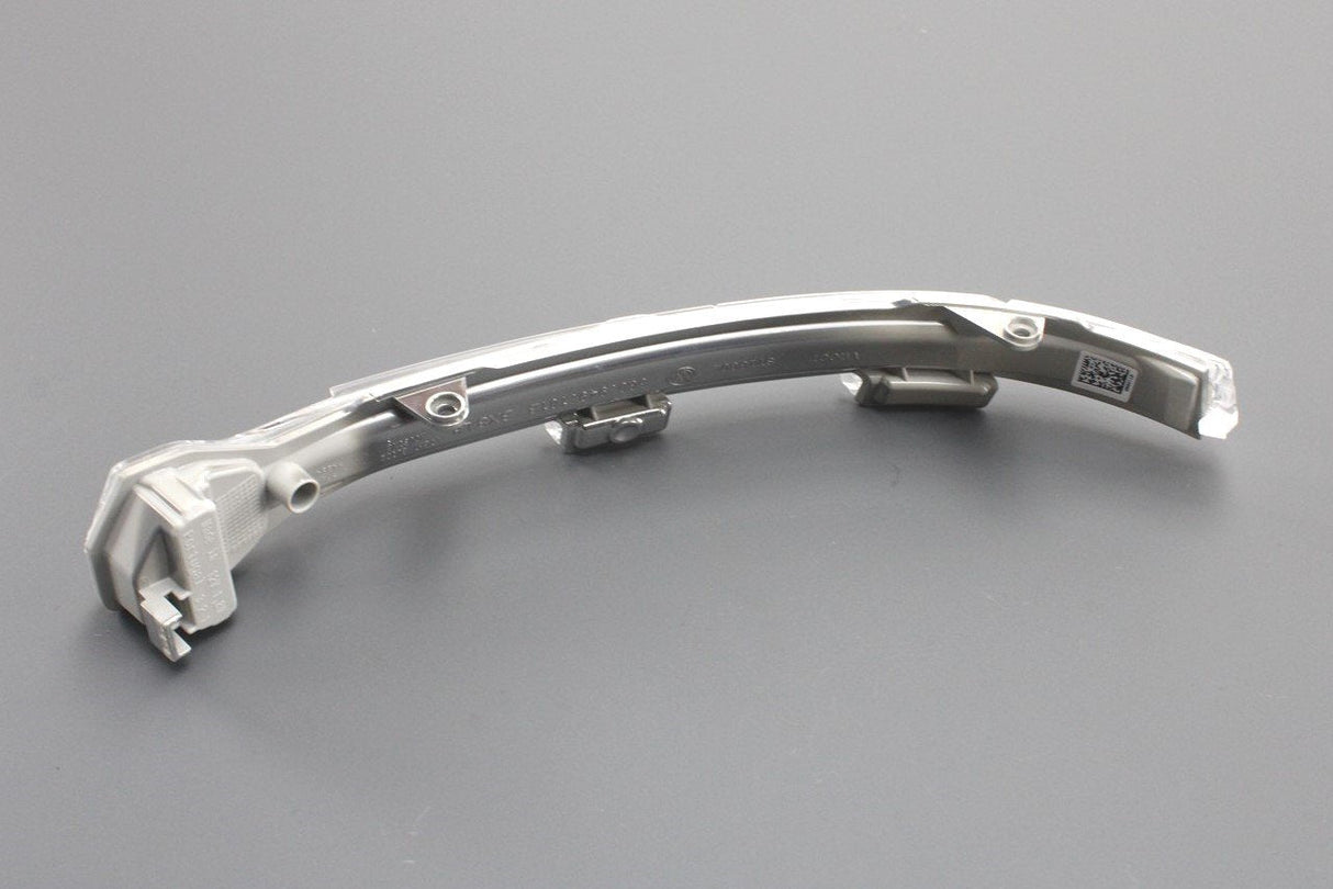 VW Golf MK7 7.5 mirror housing turn signal indicator (left) 5G0949101B