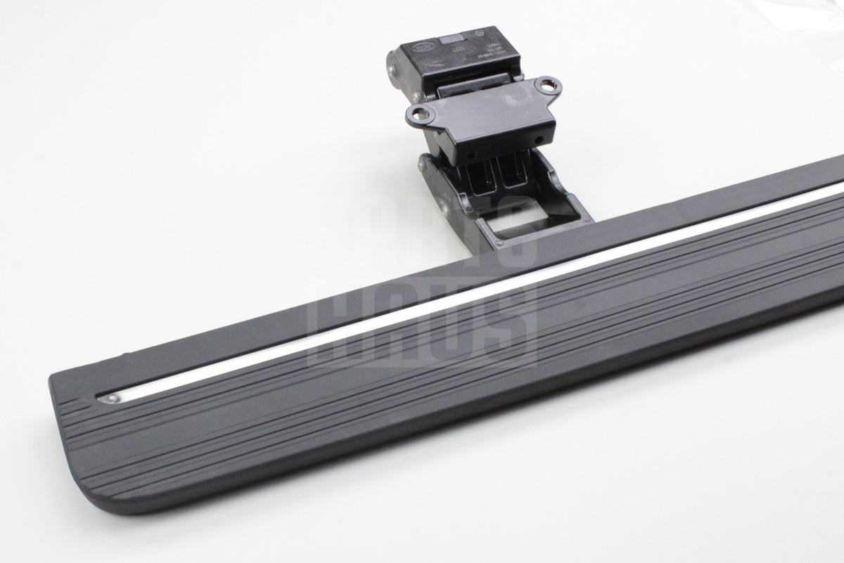 Jaguar F-Pace 2016-on deployable side step (right) T4A12780