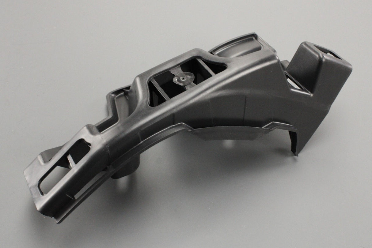 Range Rover Sport 2005-2013 bumper bracket (rear right corner) LR013858