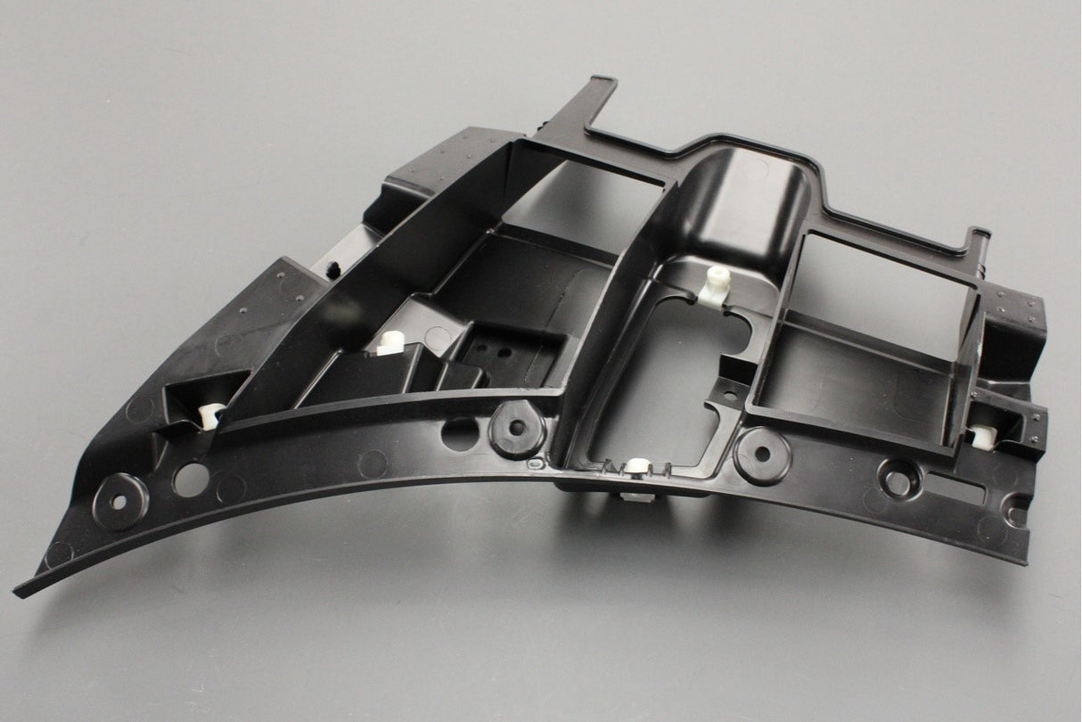 Jaguar F-Pace SVR 16-on air duct support bracket (front right) T4A41875