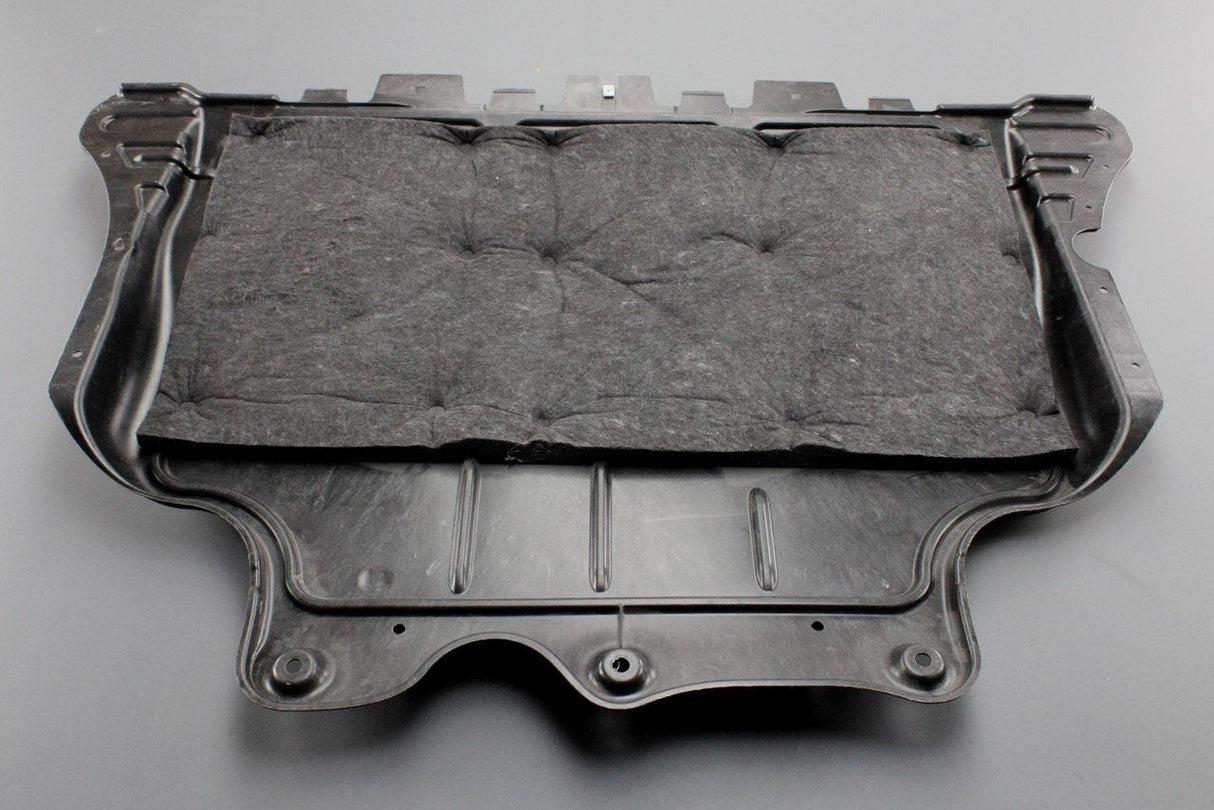 VW Golf MK7 Audi A3 Skoda SEAT Leon 2013-on engine undertray 3Q0825236D