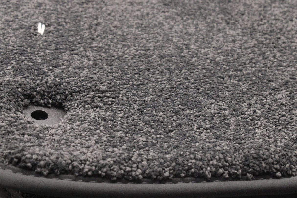 Audi A3 8V 13-20 RHD premium carpet floor mats (rear) 8V2061276 6PS