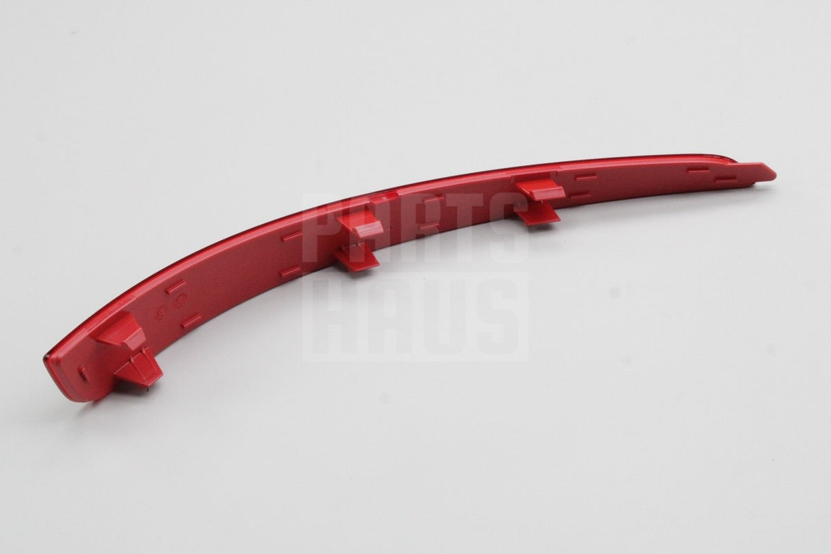Skoda Octavia 5E Estate 2013-20 rear bumper reflector (right) 5E9945106