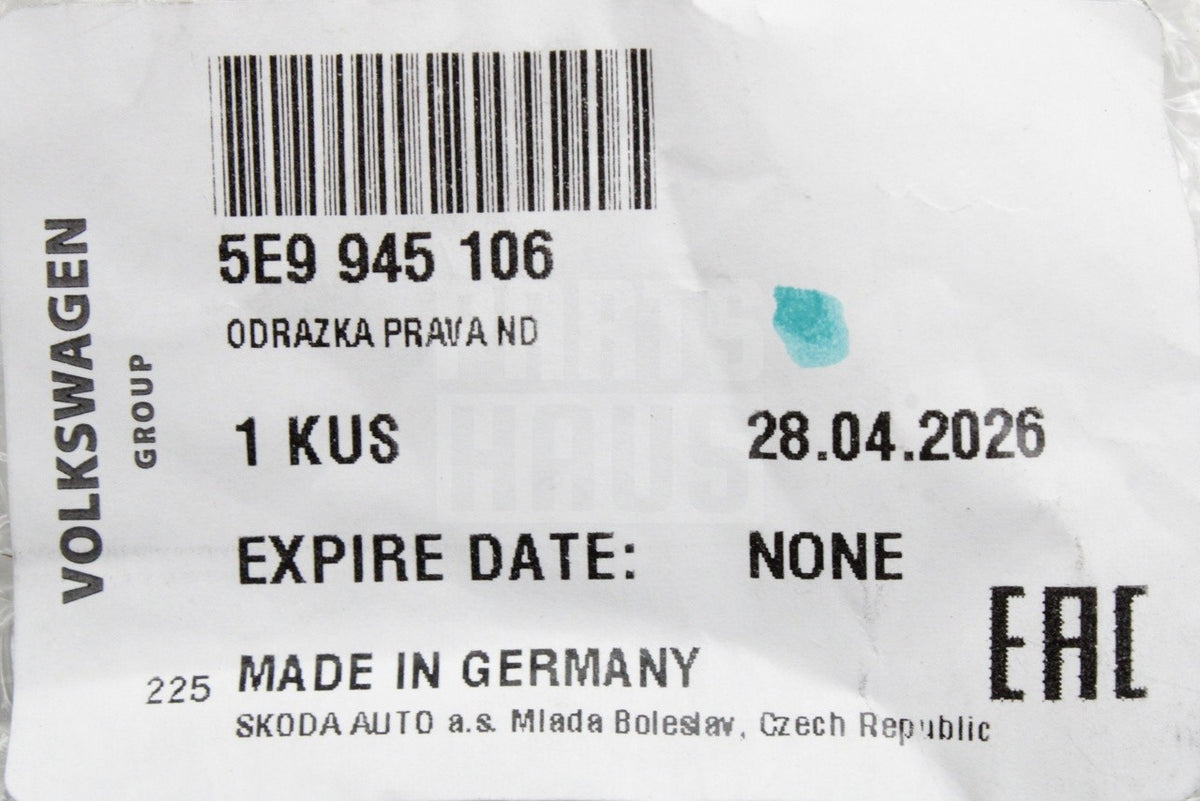 Skoda Octavia 5E Estate 2013-20 rear bumper reflector (right) 5E9945106