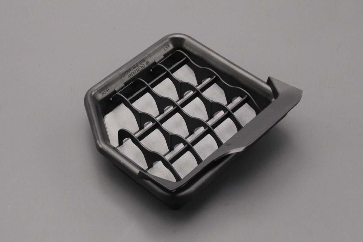 VW Golf MK5 04-09 MK6 Scirocco rear air vent trim (right) 1K0819466B