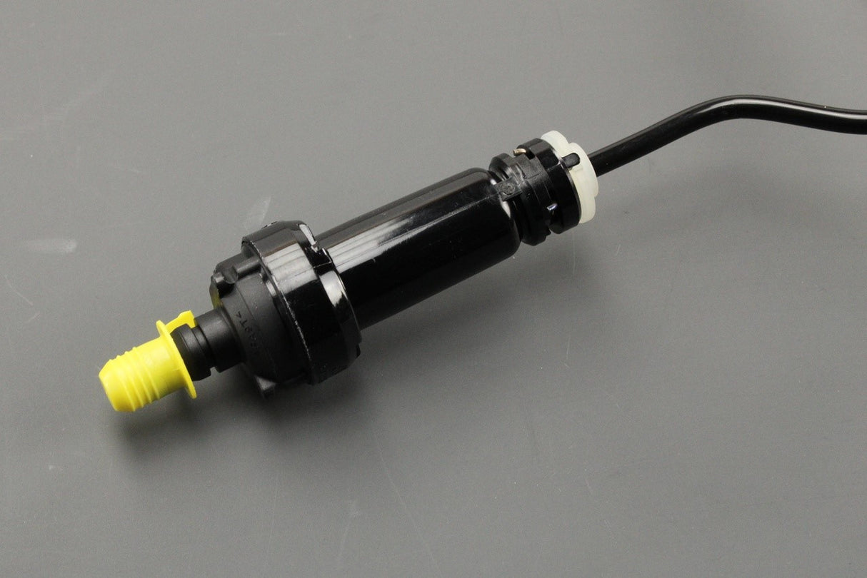 Vauxhall Insignia B 2018-on clutch pipe (RHD) 55505509